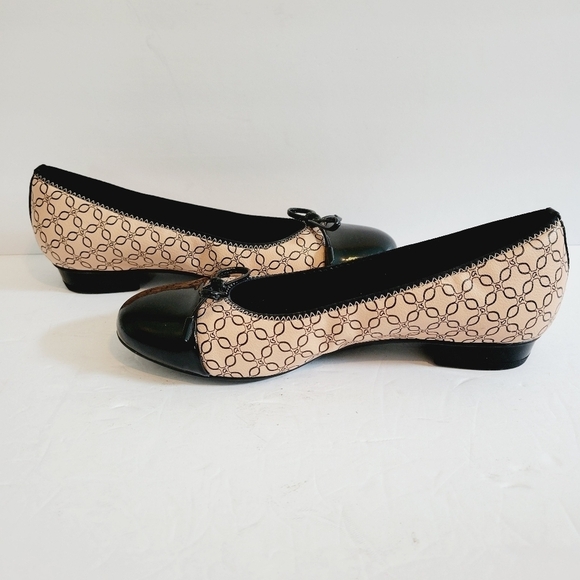 NEW Ara Ballet Flats Bow Toe Shoes Size 6.5 US - Picture 2 of 6